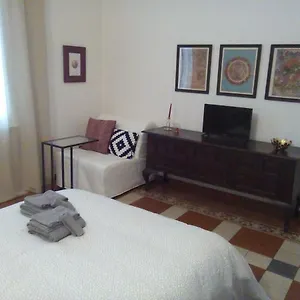 Primopiano Alloggio in famiglia